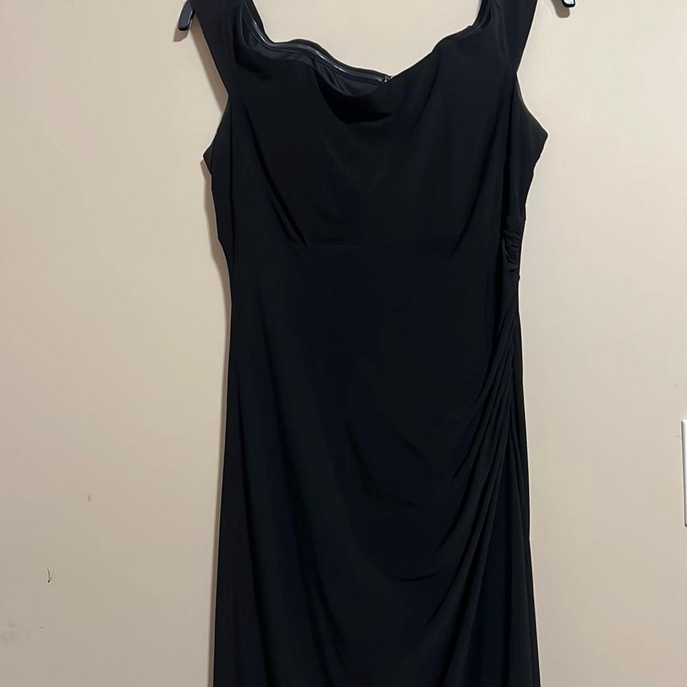 Beautiful black dress size 10.